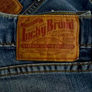 Lucky Brand boot leg jeans